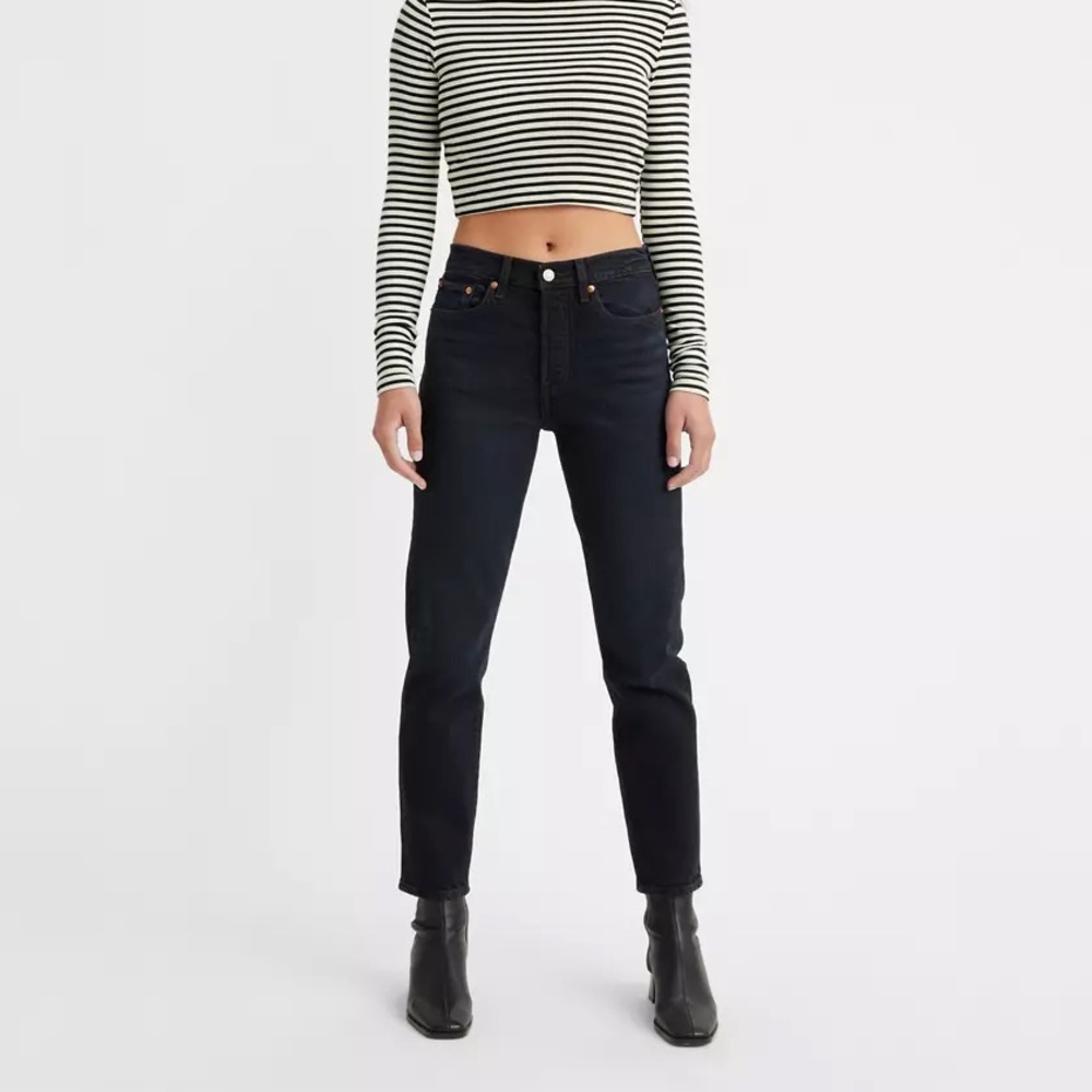 Levi’s Wedgie Fit Ankle Jeans